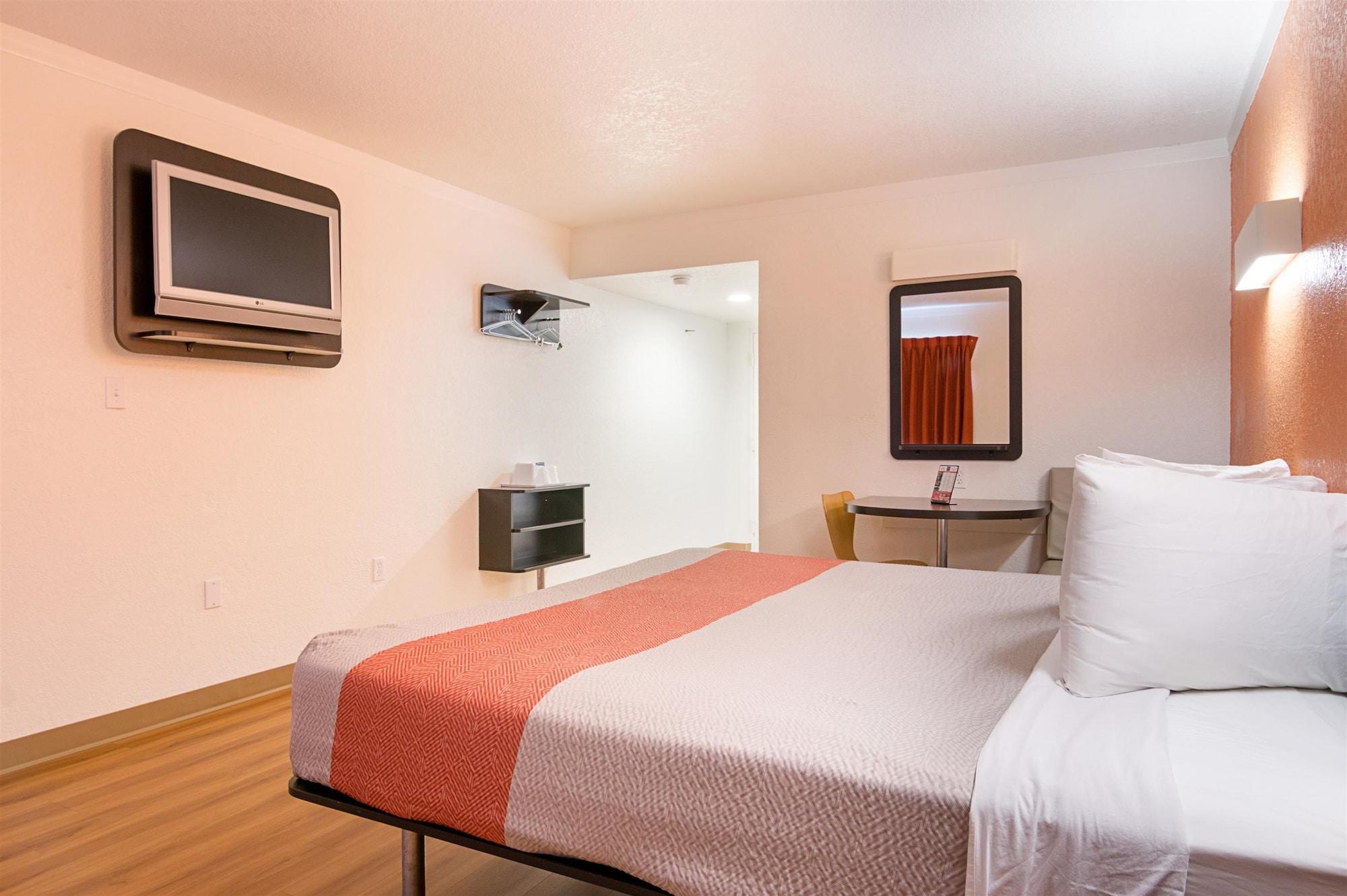 Motel 6-Tampa, Fl - Fairgrounds Heartland Екстер'єр фото