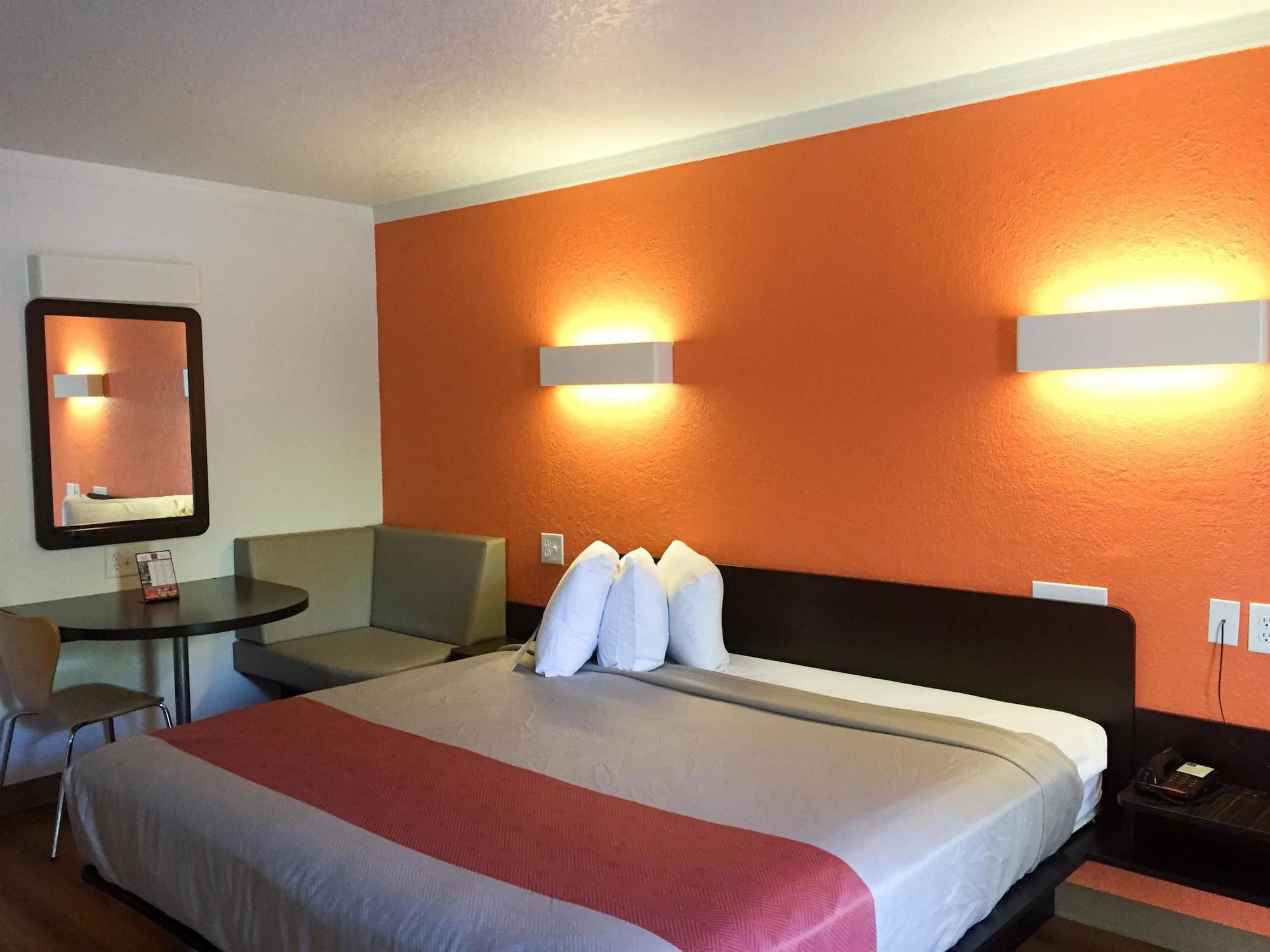 Motel 6-Tampa, Fl - Fairgrounds Heartland Екстер'єр фото
