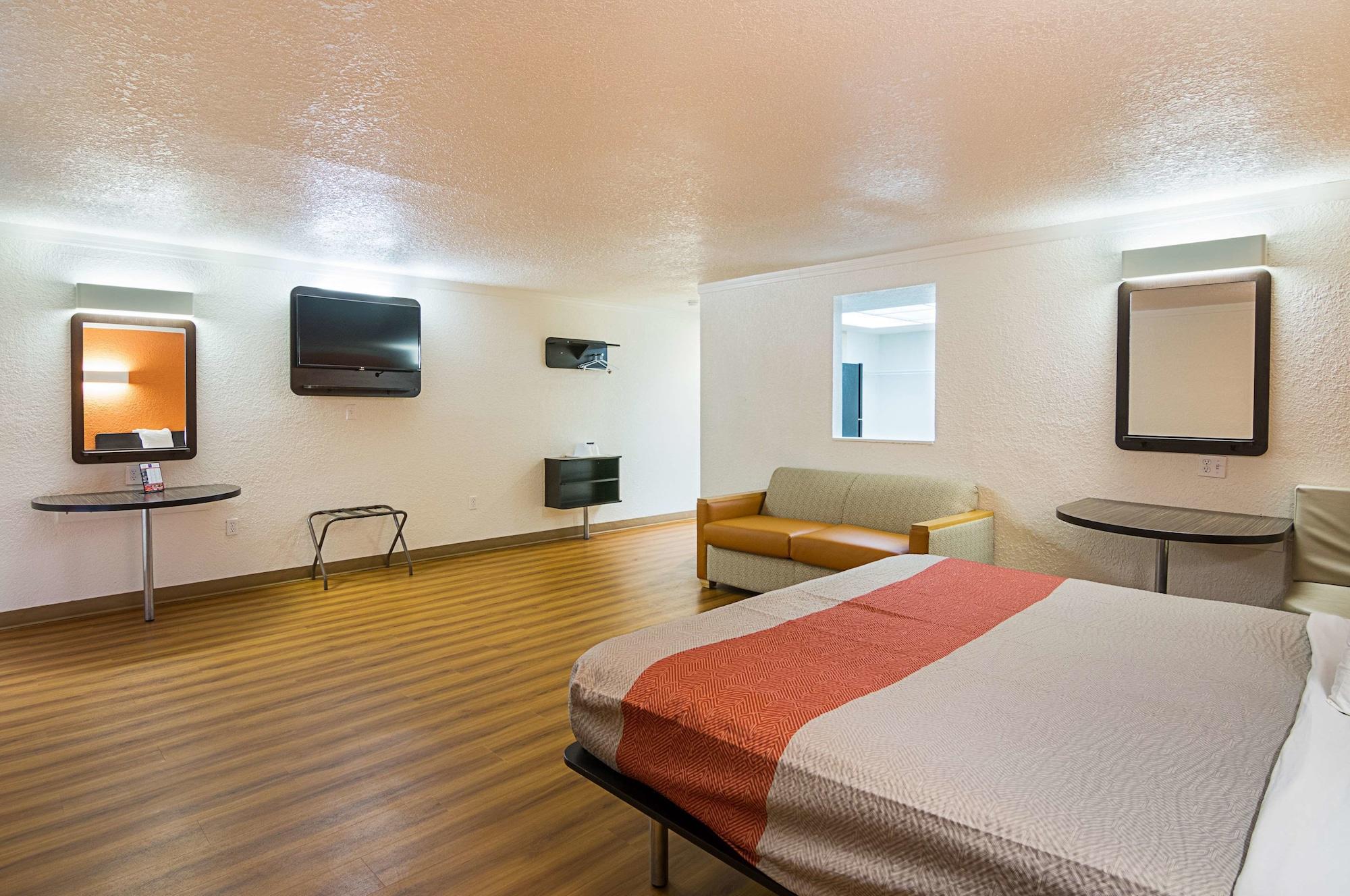 Motel 6-Tampa, Fl - Fairgrounds Heartland Екстер'єр фото